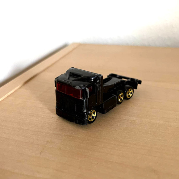 Hot Wheels Semi Cab Truck 1991 Black Vintage Big Rig Mattel 1:64 Diecast Used - Picture 3 of 12